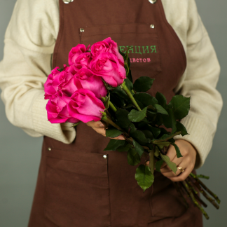 9 розовых роз 50 см